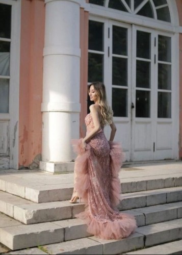 Луиза, Г. Луга